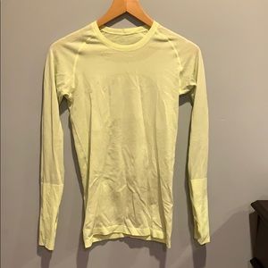 Lulu lemon longsleeve
